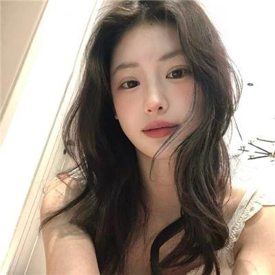 玛丽莲有深黑之眸